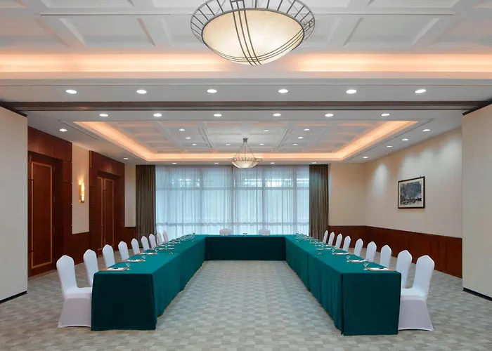 Sheraton Sanya Yalong Bay Resort
