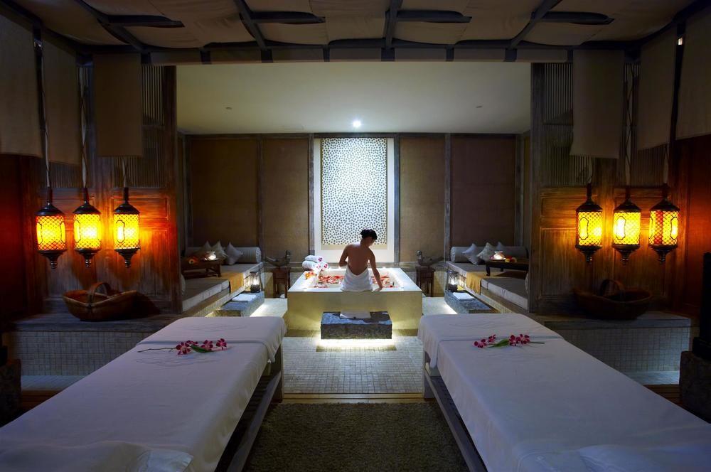 Sheraton Yalong Bay Отель
