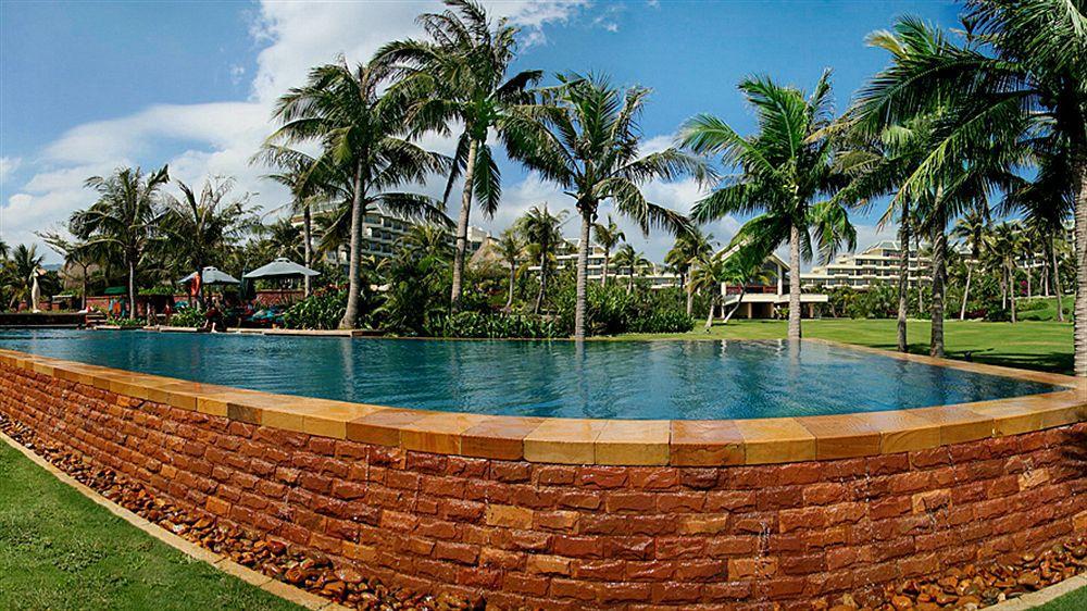 Отель Sheraton Yalong Bay