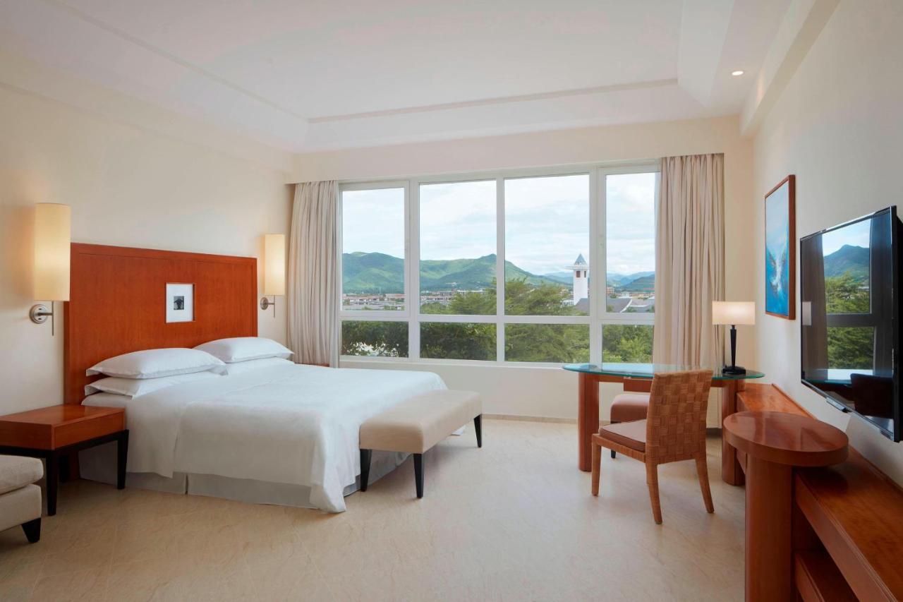 Sheraton Yalong Bay
