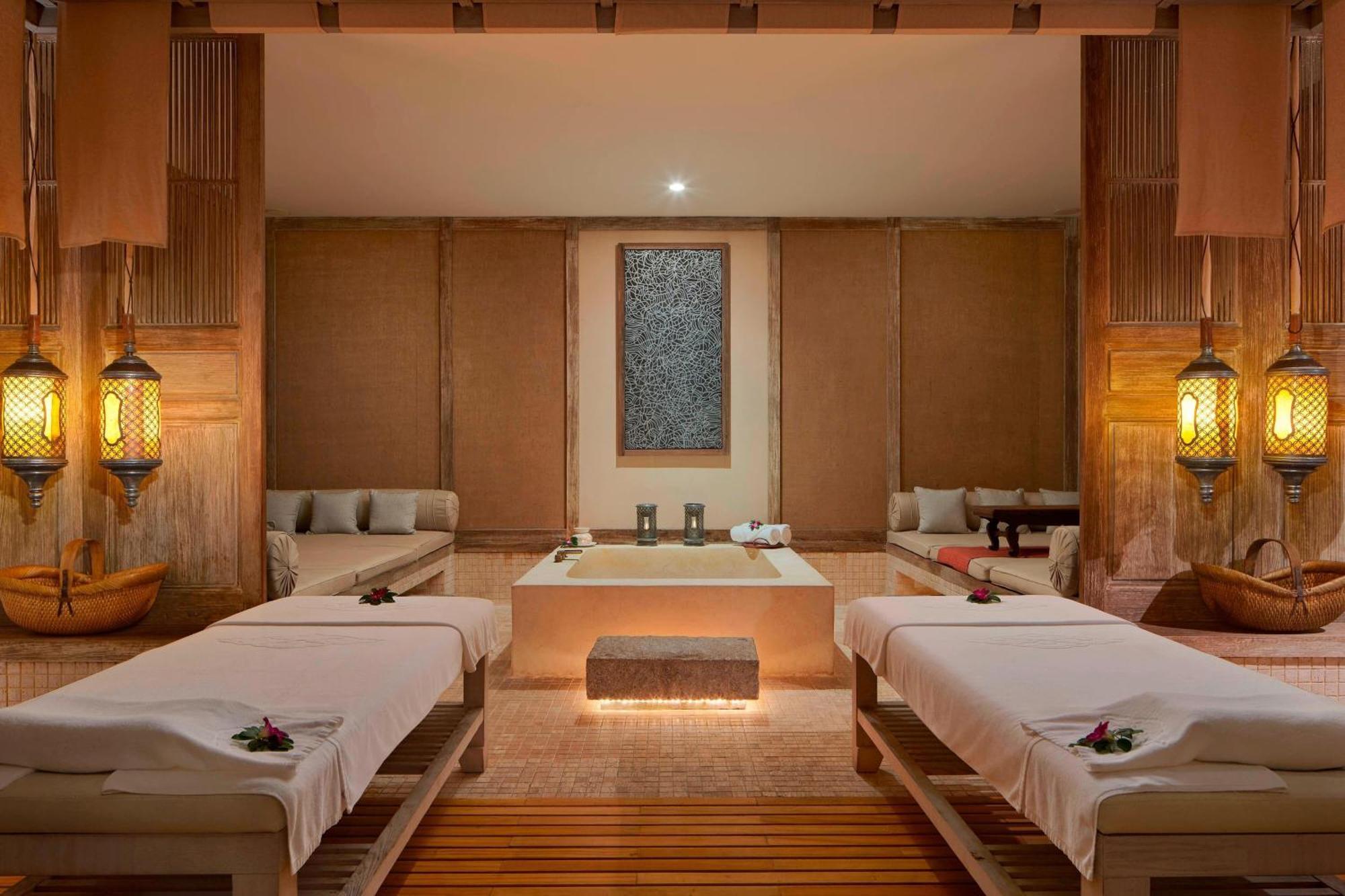 Sheraton Yalong Bay Отель 5*