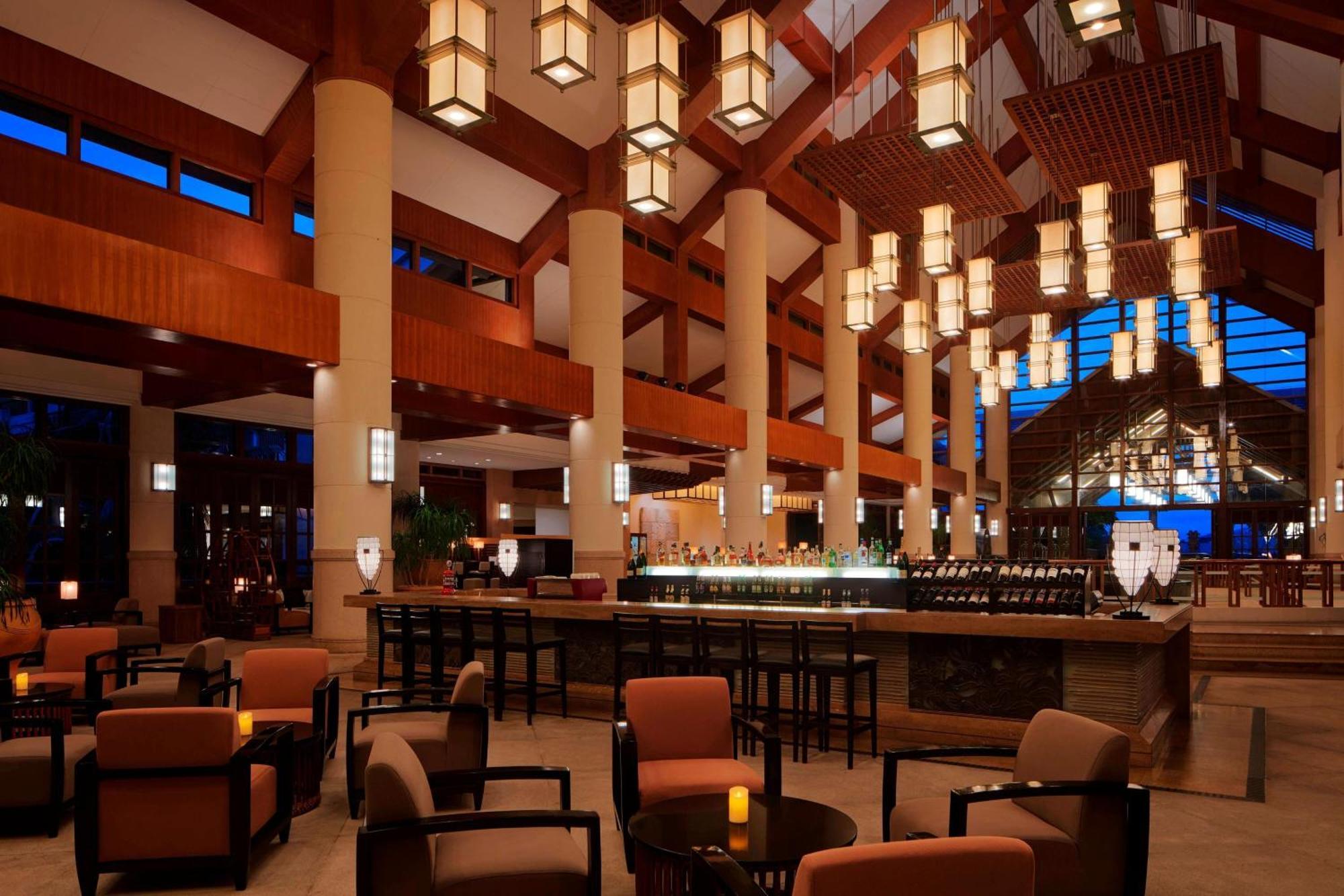 Sheraton Yalong Bay 5*