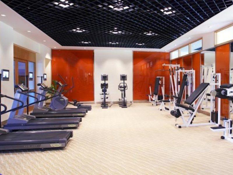 Отель Sheraton Yalong Bay 5*