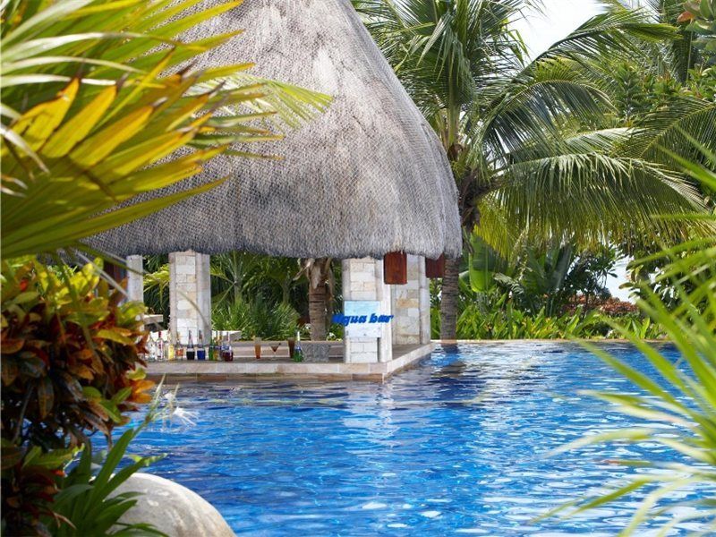 Отель Sheraton Yalong Bay Санья